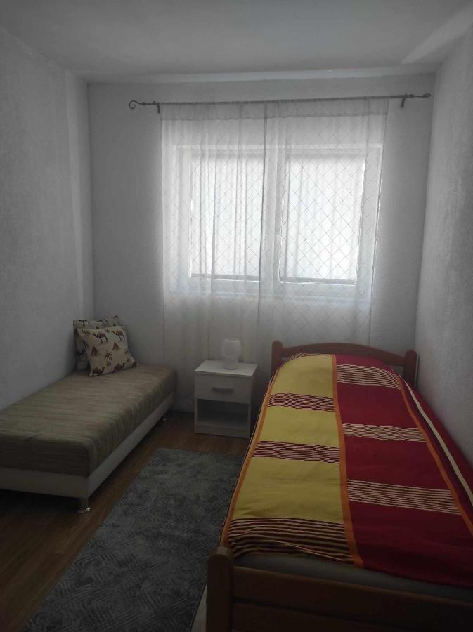 Ajsha Guesthouse Jajce Esterno foto